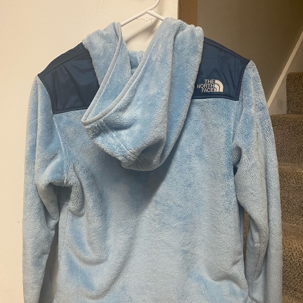 Medium (women’s) Northface jacket